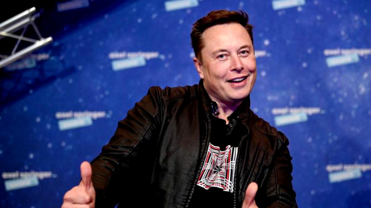 Replica secolului între șefii a doi giganți tehnologici. Ce reacție a avut Elon Musk la tentativa Apple de a „prelua ostil” Tesla