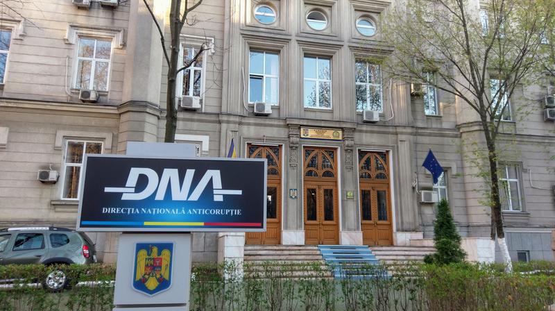 Percheziții la Serviciul Rutier Botoșani. Ancheta DNA ar viza mai mulți polițiști