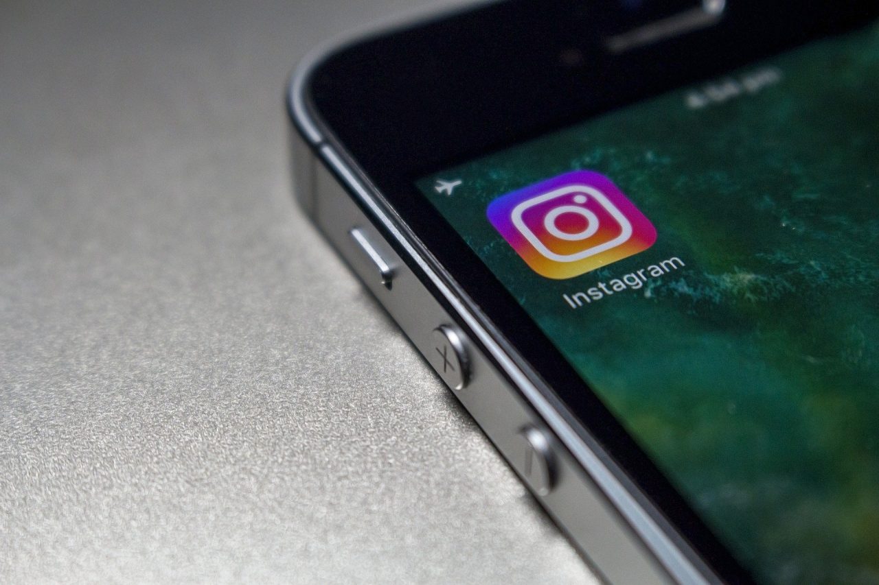 Instagram testează un instrument pentru verificarea vârstei utilizatorilor. Cele trei cazuri în care este mai puţin precis