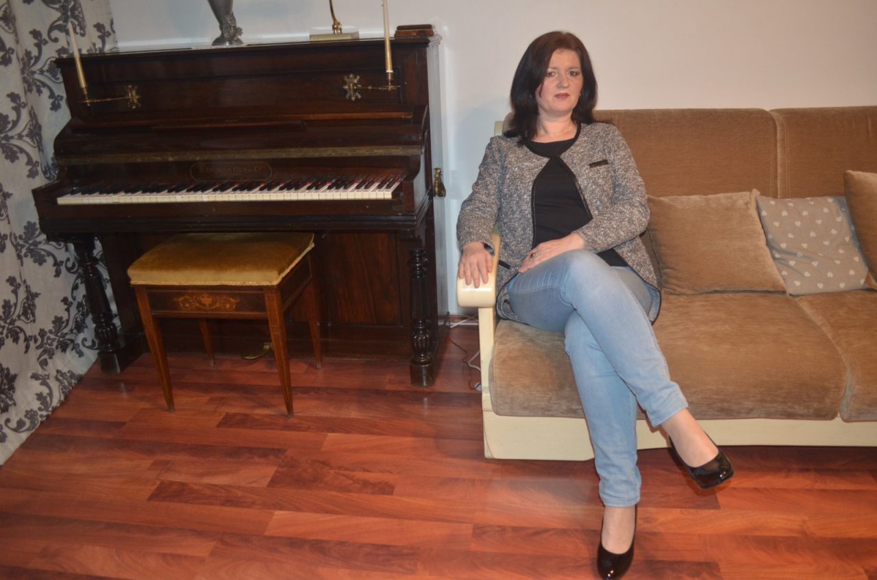 Autoarea Mihaela Anghel: „Întotdeauna voi îmbina romanticul cu misticul, cu fantasticul, cu mitologia, cu spiritualitatea sau psihanaliza”
