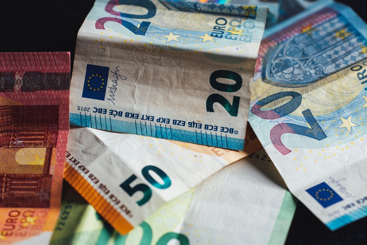 Grecia oferă un „cec” de 150 de euro pentru vaccinare. Care este categoria de persoane care se încadrează