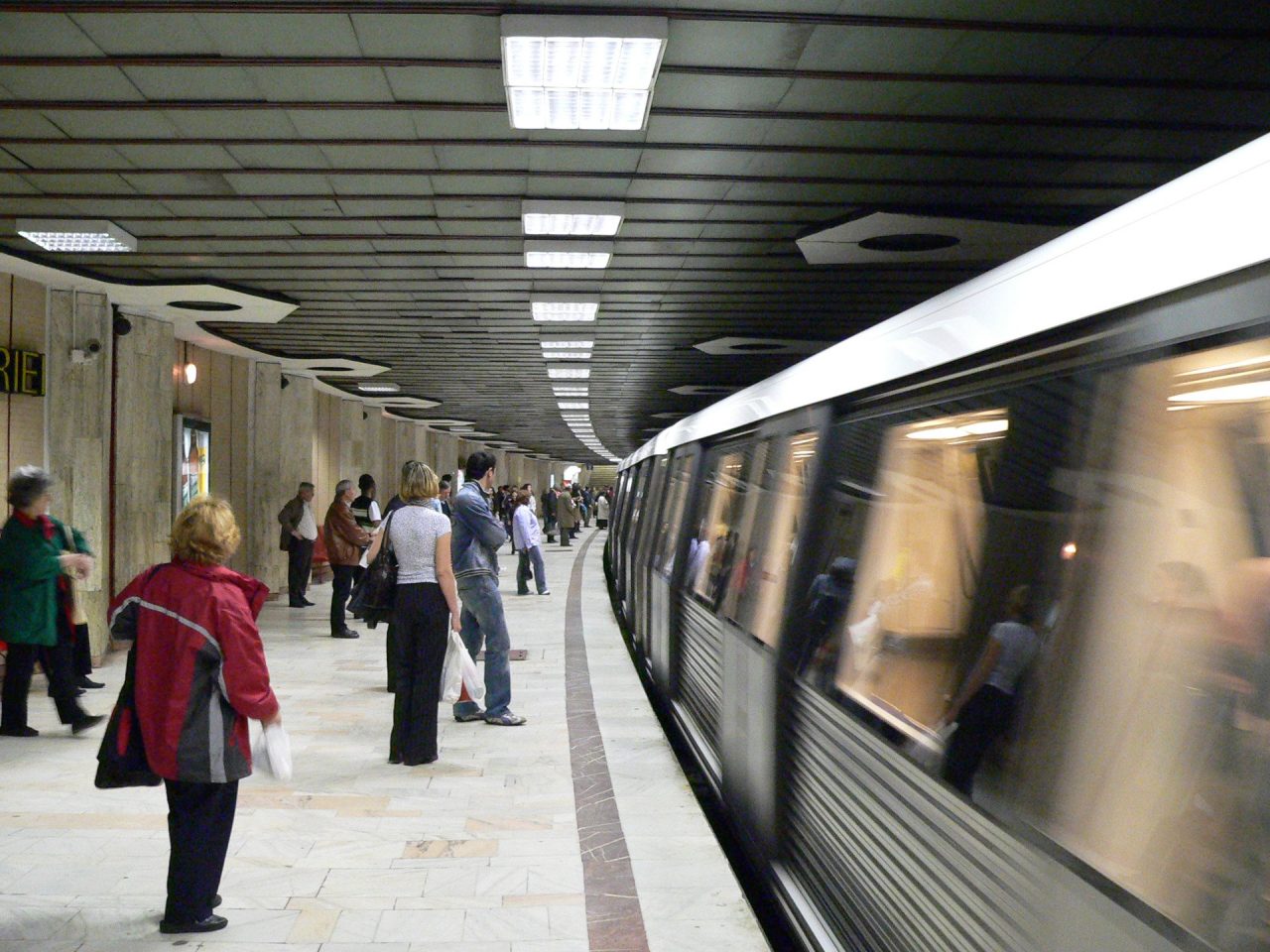 Drama cumplită a unui șef de la metrou. Primise decizia de pensie chiar înainte de internare, apoi a murit de Covid la 52 de ani