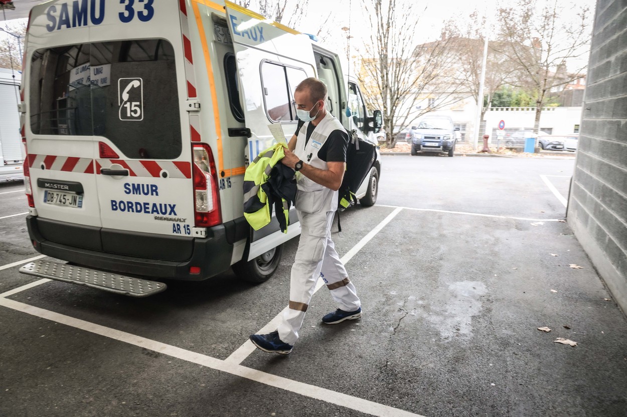 Un șofer român de TIR a căzut cu camionul în fluviul Garonne și este de negăsit