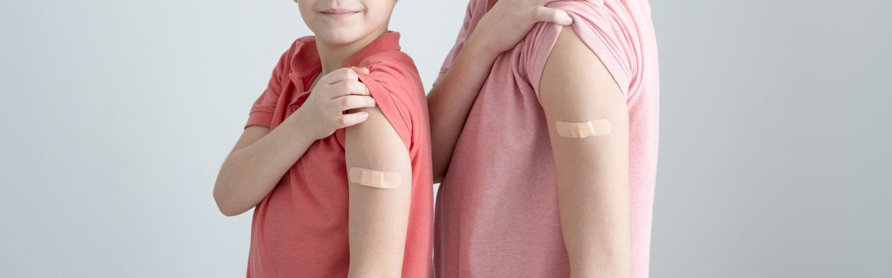 Copiii de peste 12 ani se pot vaccina împotriva COVID-19 de miercuri