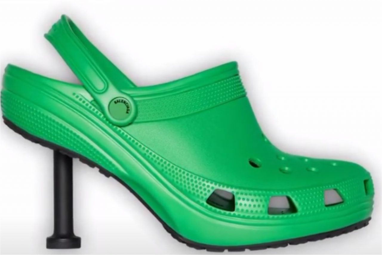 Papucii Crocs, vânduți la prețuri exorbitante. Balenciaga vrea să lanseze în 2022 un model cu toc
