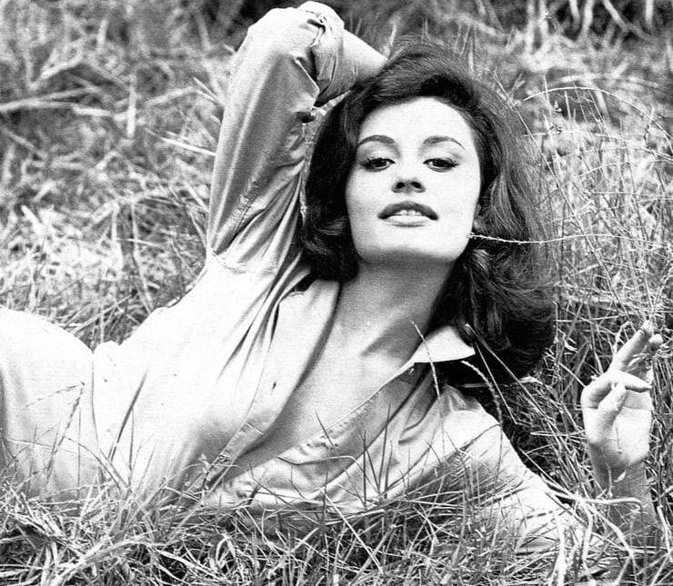 A murit cea mai mare vedetă italiană de televiziune. Showbizul a pierdut-o pe Raffaella Carra (Galerie FOTO)