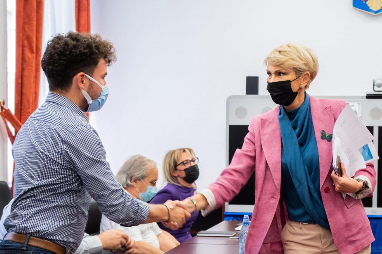 Raluca Turcan: 1,2 milioane dintre românii care prestează activități casnice la negru ar putea plăti CAS și CASS