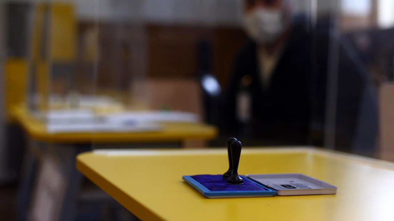 Alegeri în Republica Moldova. 21% dintre alegători au votat până la ora 12.00: ”În general, procesul electoral decurge în regim normal”