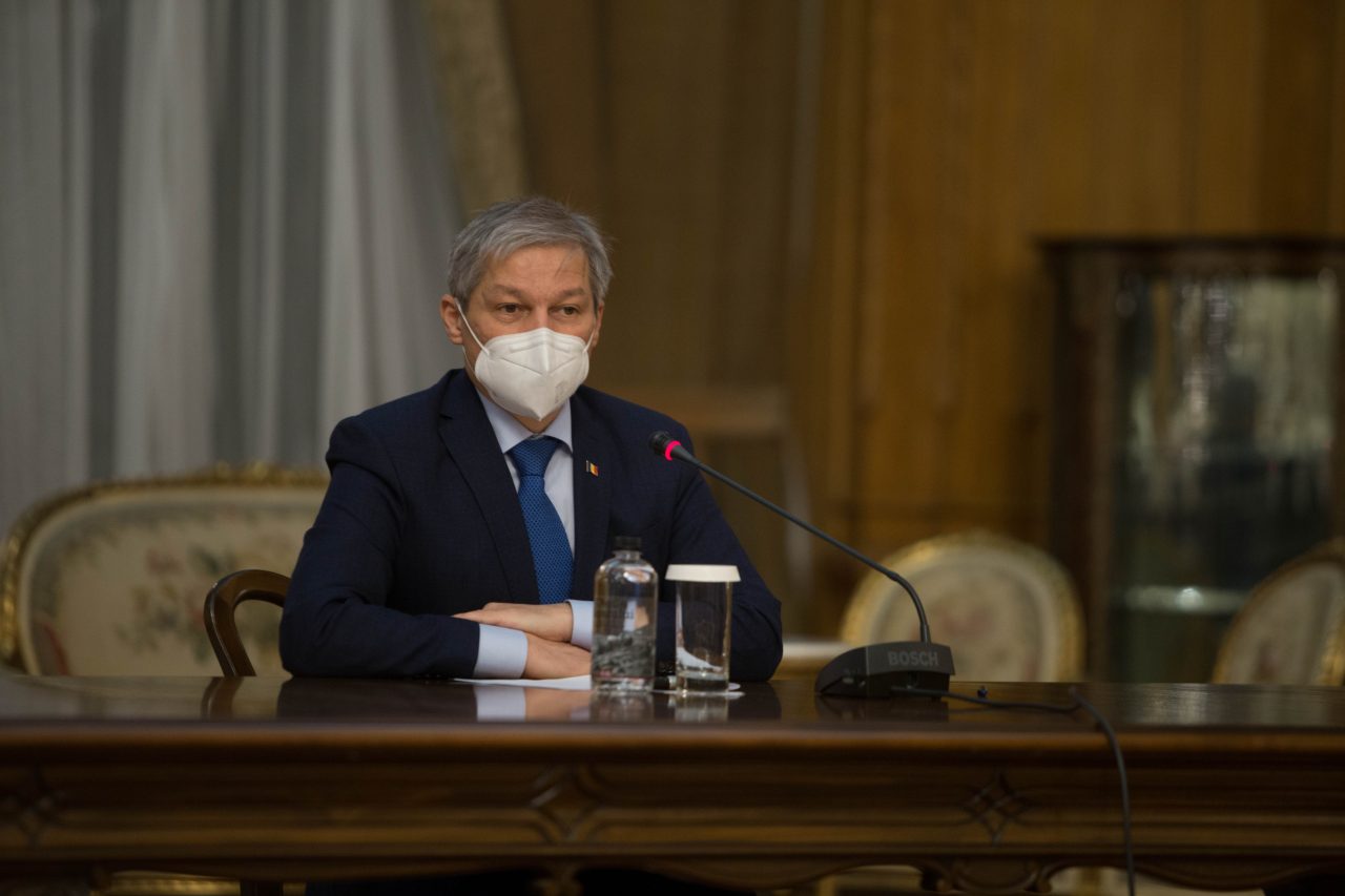 Dacian Cioloș despre o eventuală suspendare a lui Klaus Iohannis: „Nu cred că o suspendare l-ar face pe președinte mai activ”