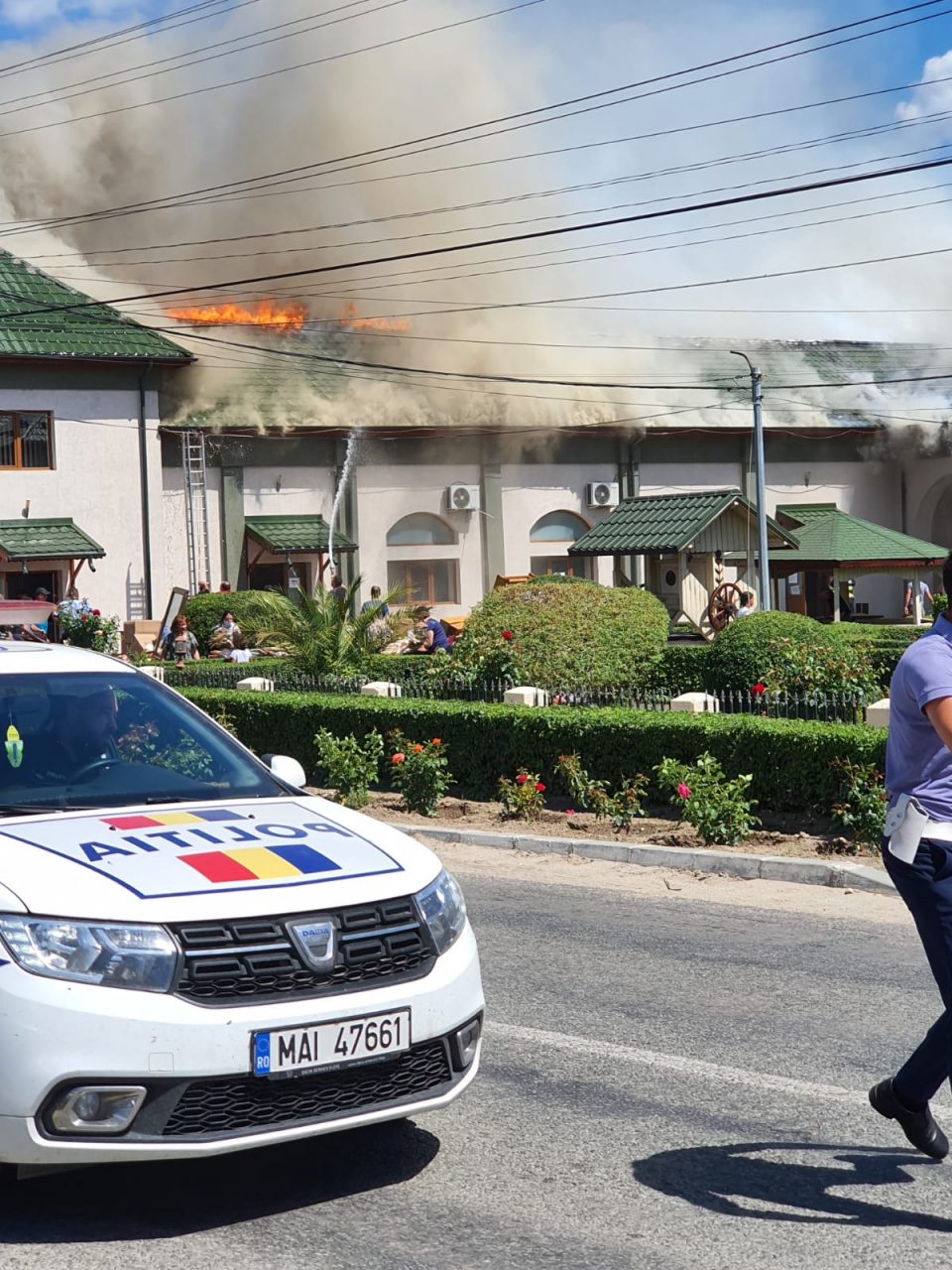 Incendiu la un centru de vaccinare din județul Dolj. Ce s-a întâmplat cu dozele anti-Covid (VIDEO)
