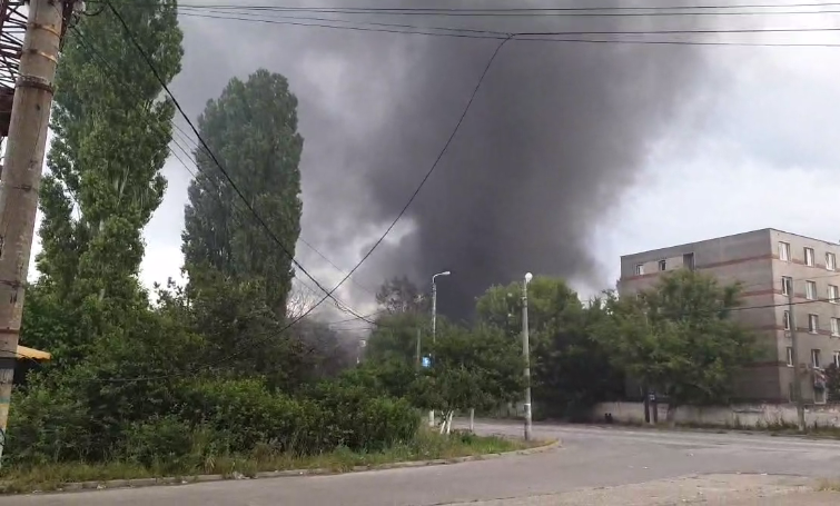 Explozii, urmate de incendiu, în zona industrială din Constanța. A fost transmis mesaj RO-Alert (VIDEO)