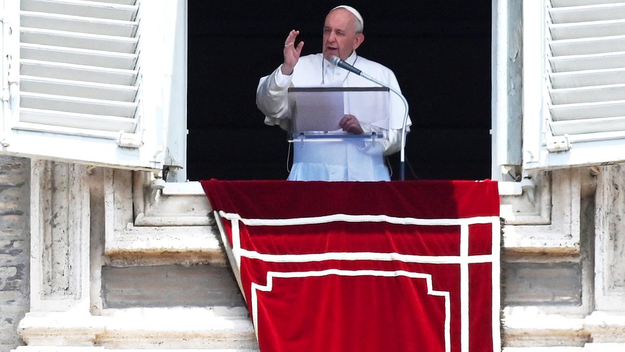 Papa Francisc se roagă la Dumnezeu pentru încheierea conflictului din Ucraina: „Să-i facă pe cei care pariază încă pe război să-și dorească pacea”