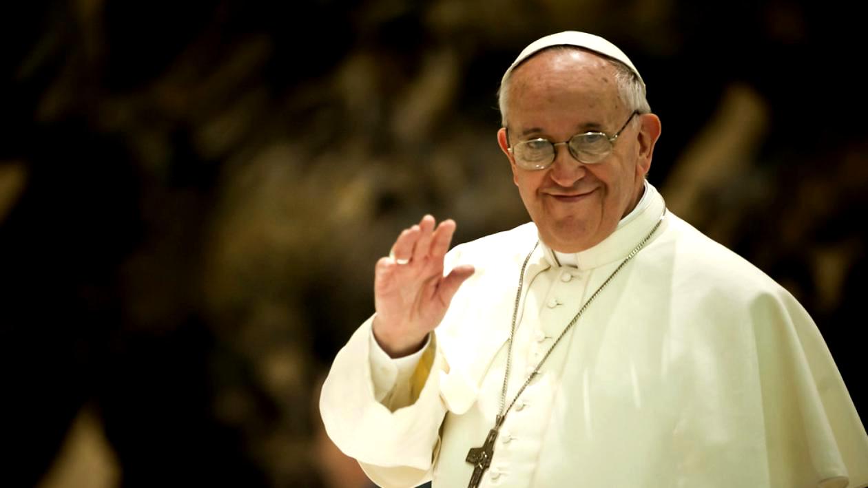 Papa Francisc a revenit în Cetatea Vaticanului după operația la colon