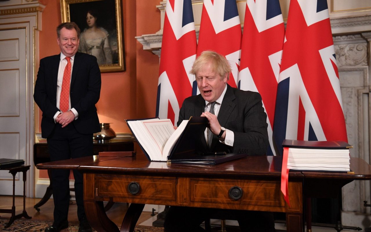 UE respinge solicitarea Marii Britanii de renegociere a măsurilor post-Brexit pentru Irlanda de Nord