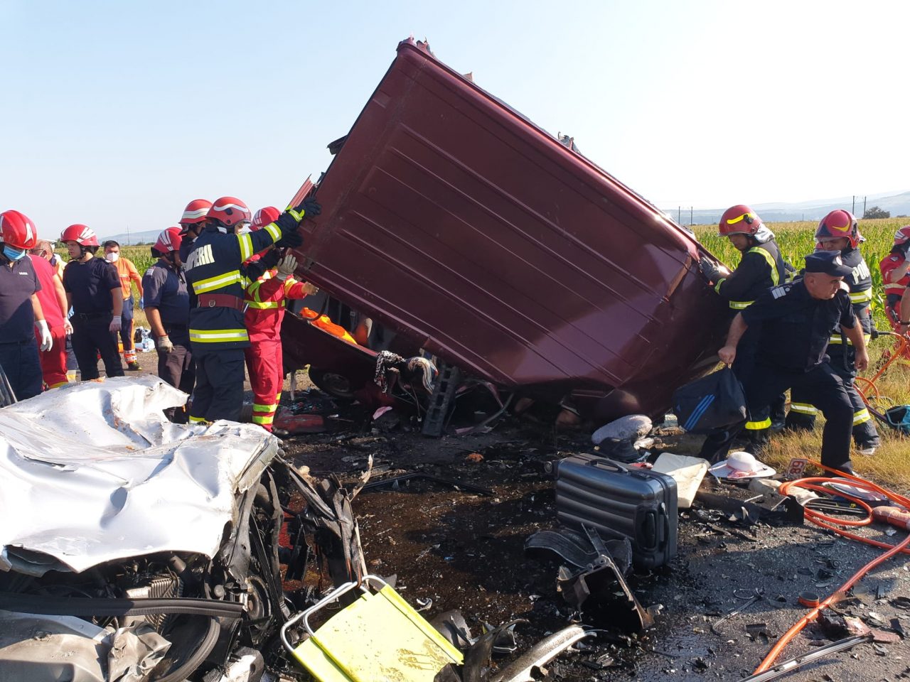 Mesajul unui polițist după valul de accidente rutiere din ultimele zile: „De fiecare dată ți se ridică părul pe șira spinării la auzul țipetelor sfâșietoare”