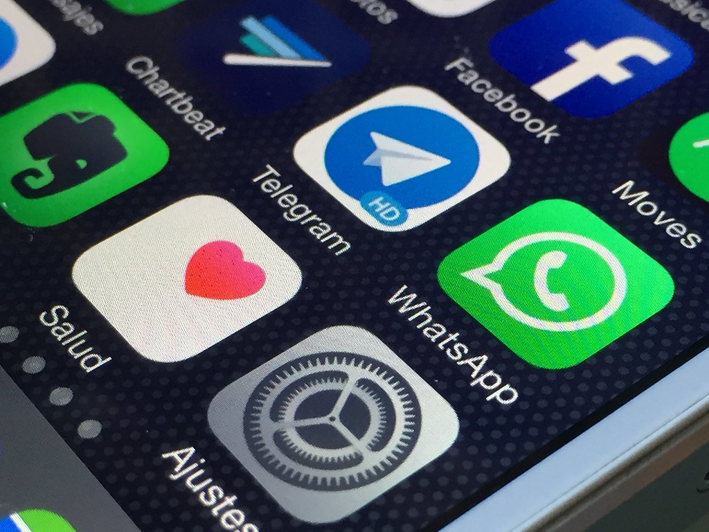 WhatsApp, sub ancheta Comisiei Europene. Val de reclamații depus la „Protecția Consumatorilor”