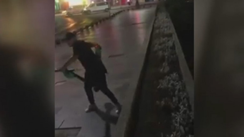 VIDEO. Imagini incredibile în București. Trotinetele electrice sunt vandalizate și aruncate în apă, în Herăstrău sau Dâmbovița