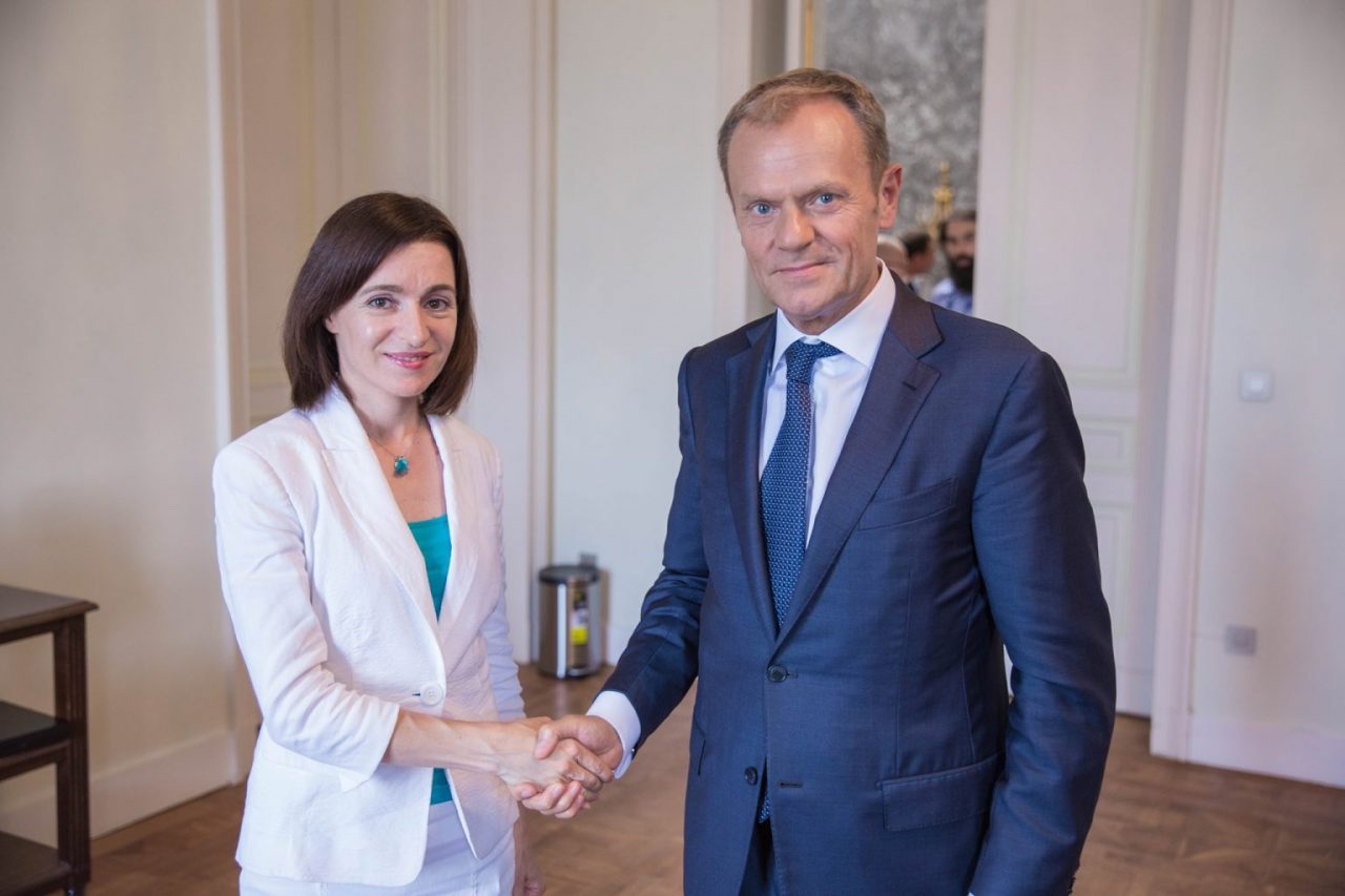 Donald Tusk, mesaj de susținere în limba română pentru partidul Maiei Sandu