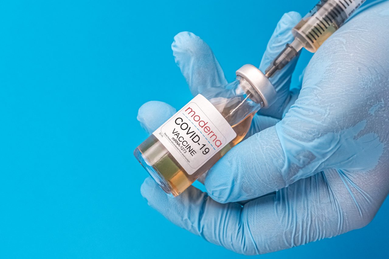 8 ȘTIRI DE LA ORA 8. CNCAV: Persoanele vaccinate nu ar trebui să-şi monitorizeze titrul de anticorpi