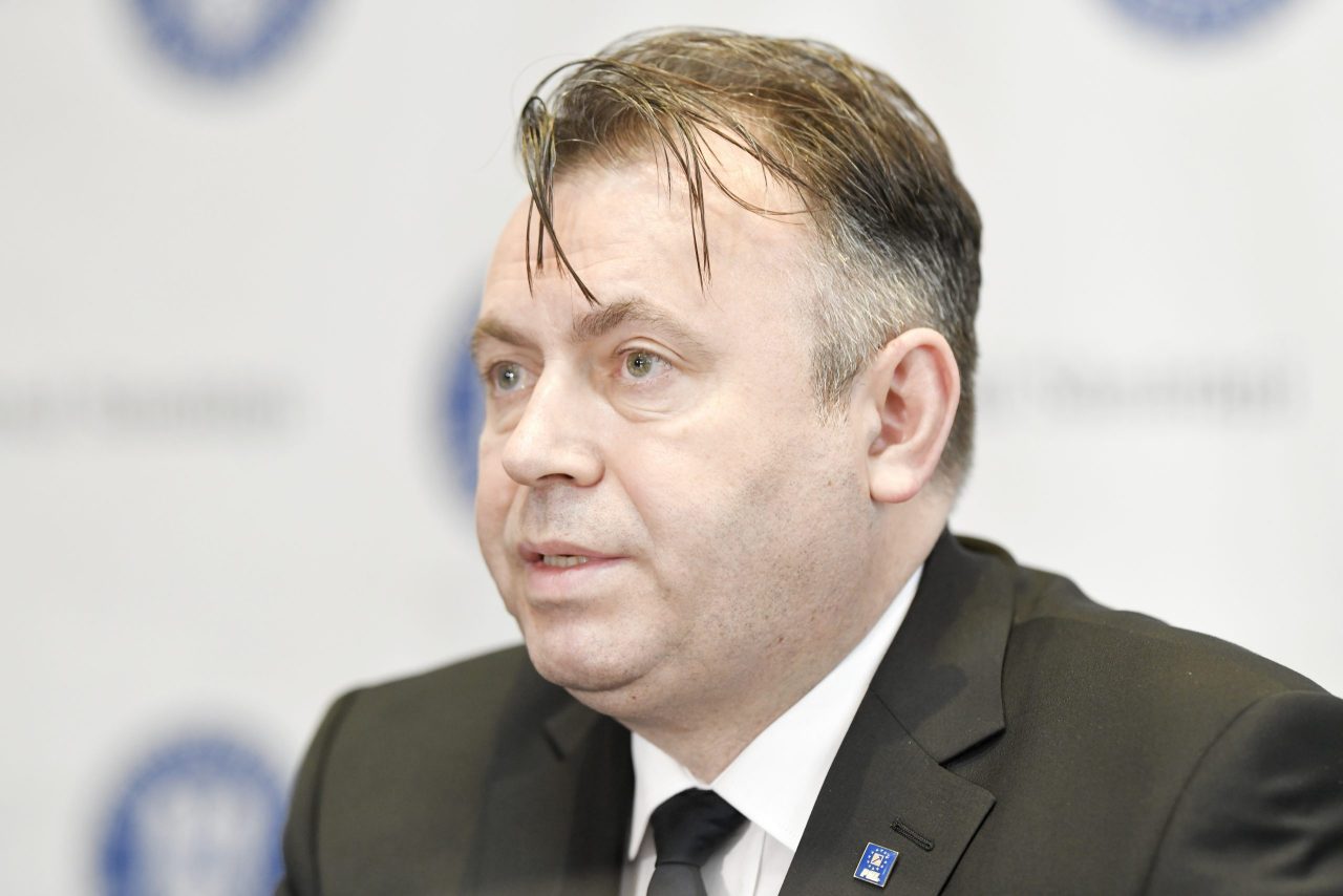 Nelu Tătaru, acuzat de fraudarea alegerilor în PNL. Fostul ministru al Sănătății, noul șef al filialei liberale din Vaslui