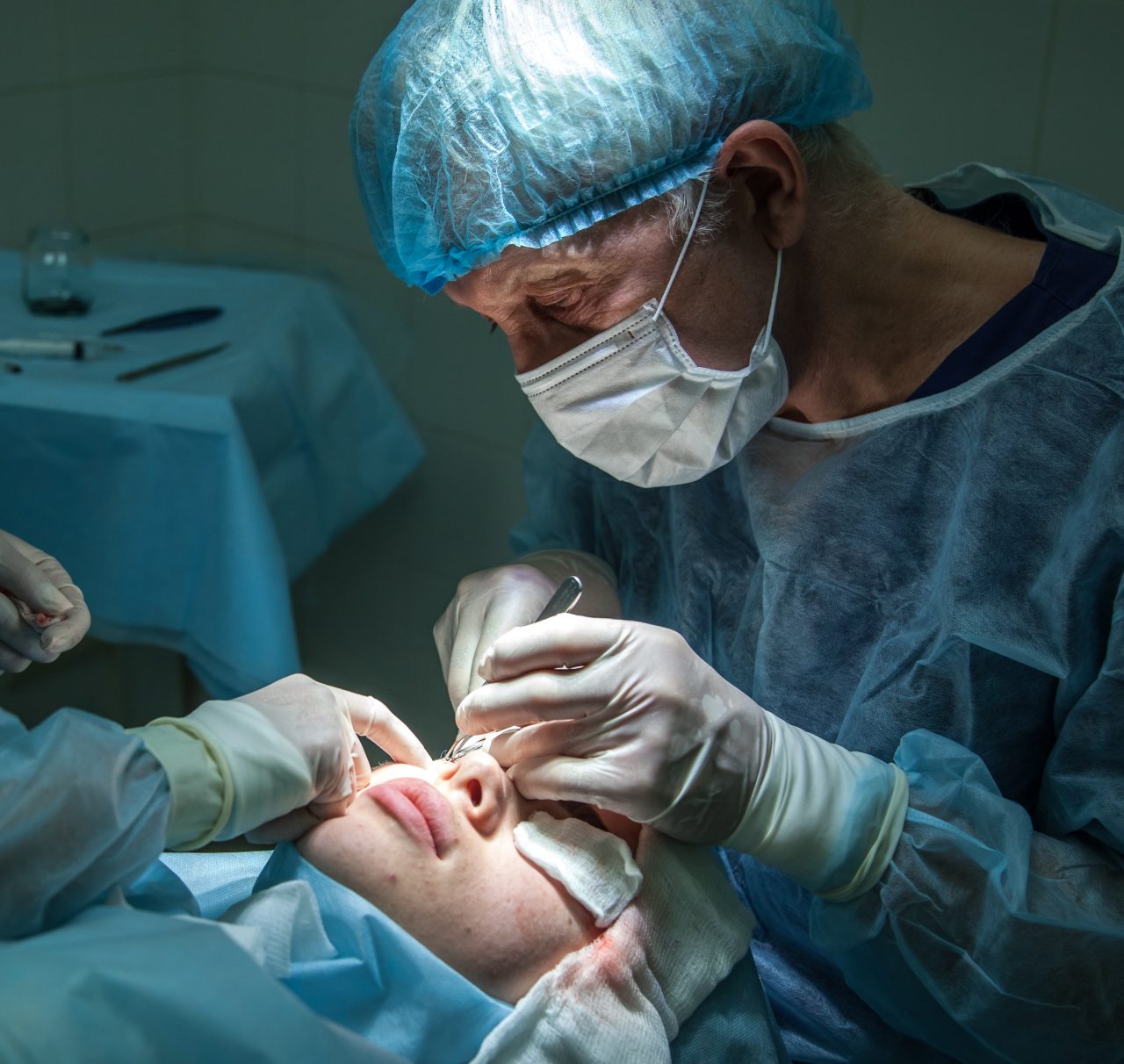 China ar putea deveni cea mai mare piață de chirurgie estetică din lume, în ciuda raportării a 110 intervenții chirurgicale nereușite pe zi
