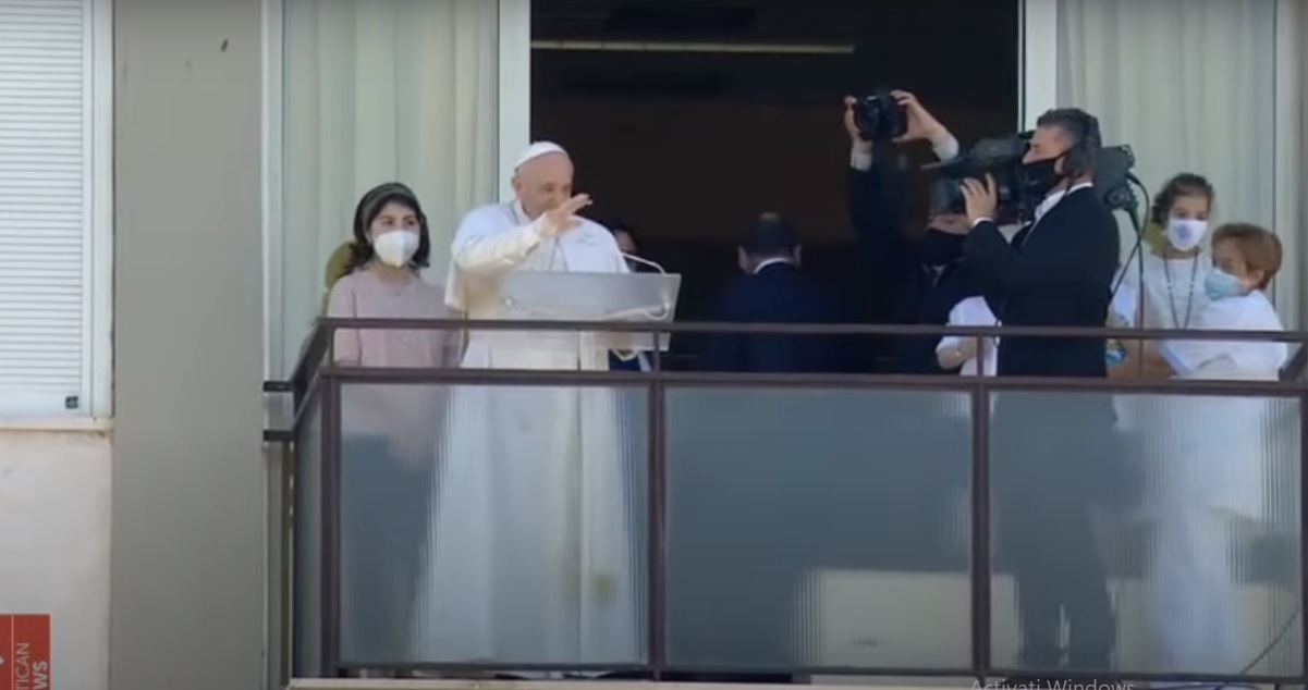 VIDEO. Papa Francisc, prima apariție publică după ce a suferit o intervenție chirurgicală