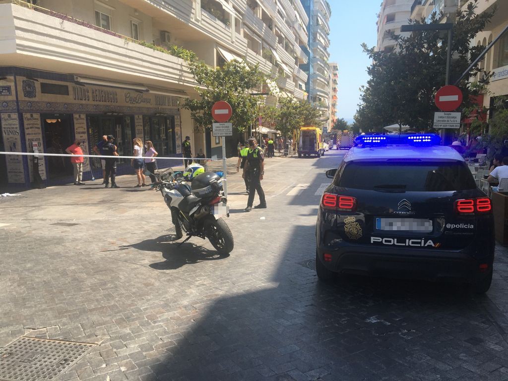 O mașină a intrat în mai mulți oameni aflați pe o terasă în Spania. Cel puțin zece răniți, în urma incidentului | VIDEO