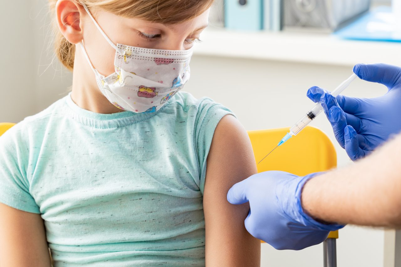 Sistemul imun al copiilor, explicat de un medic pediatru. De ce nu prea contează vaccinarea în cazul celor mici
