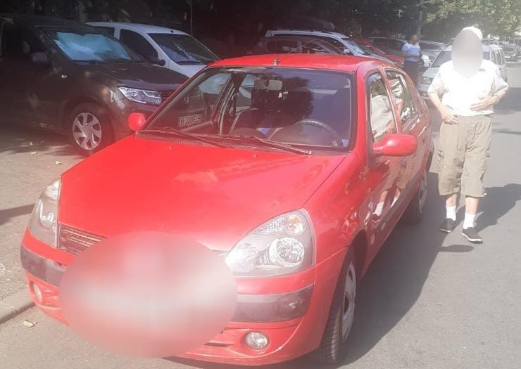Incident uluitor în București. Un șofer de 90 de ani a uitat drumul spre casă și s-a oprit cu mașina în mijlocul intersecției