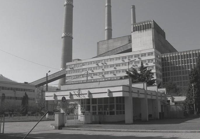 Un angajat al Termocentralei Mintia s-a sinucis. Bărbatul se afla în preaviz de concediere, dar nu ar fi avut probleme cu banii în următorii doi ani