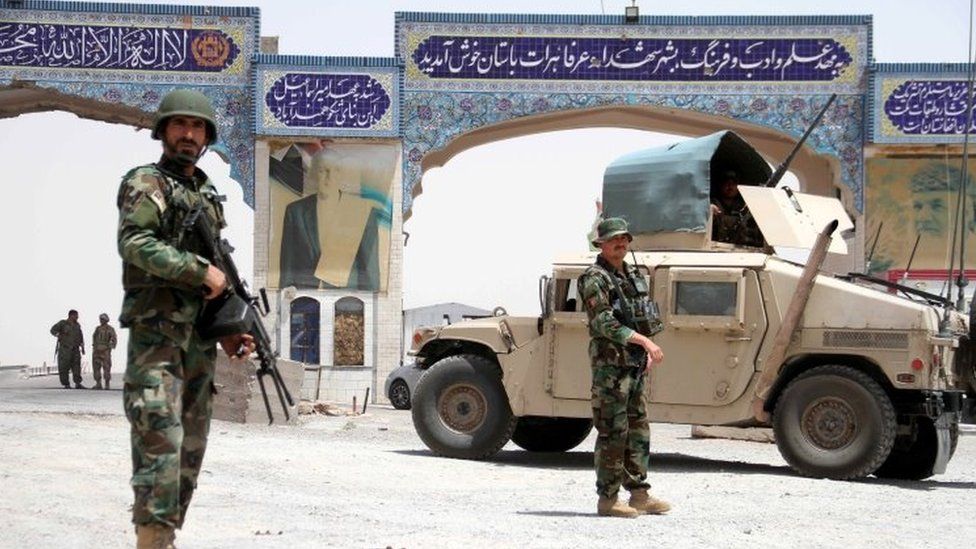 Avertisment MAE: Cetățenii români să părăsească de urgență Afganistan!