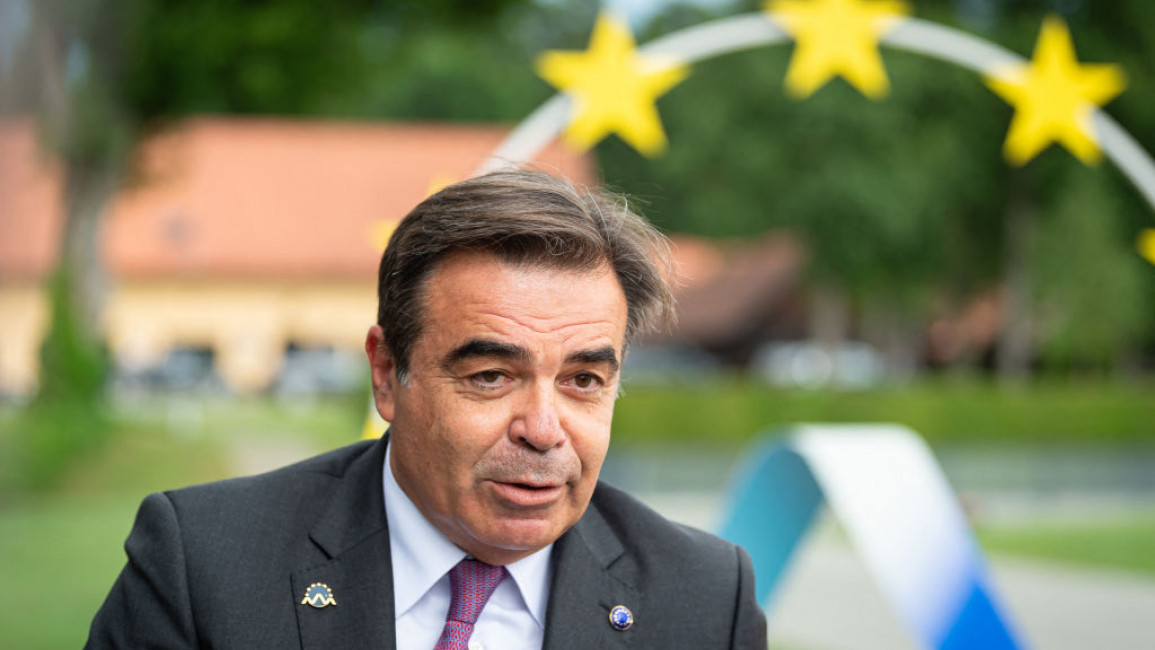 Comisia UE solicită revizuirea regulilor de azil în timp ce talibanii intră în Kabul