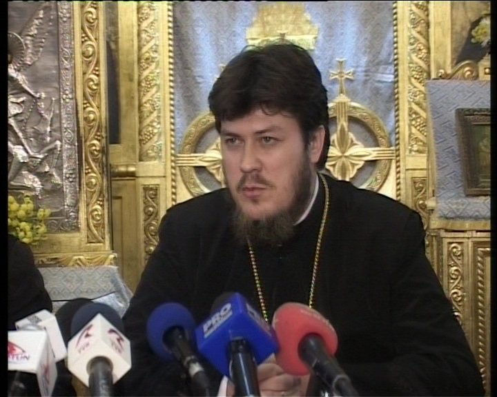 Arhiepiscopia Tomisului, atac dur la cei deranjaţi de biserică: „Clopotele trase la concerte nu vă deranjează, ipocriților?”