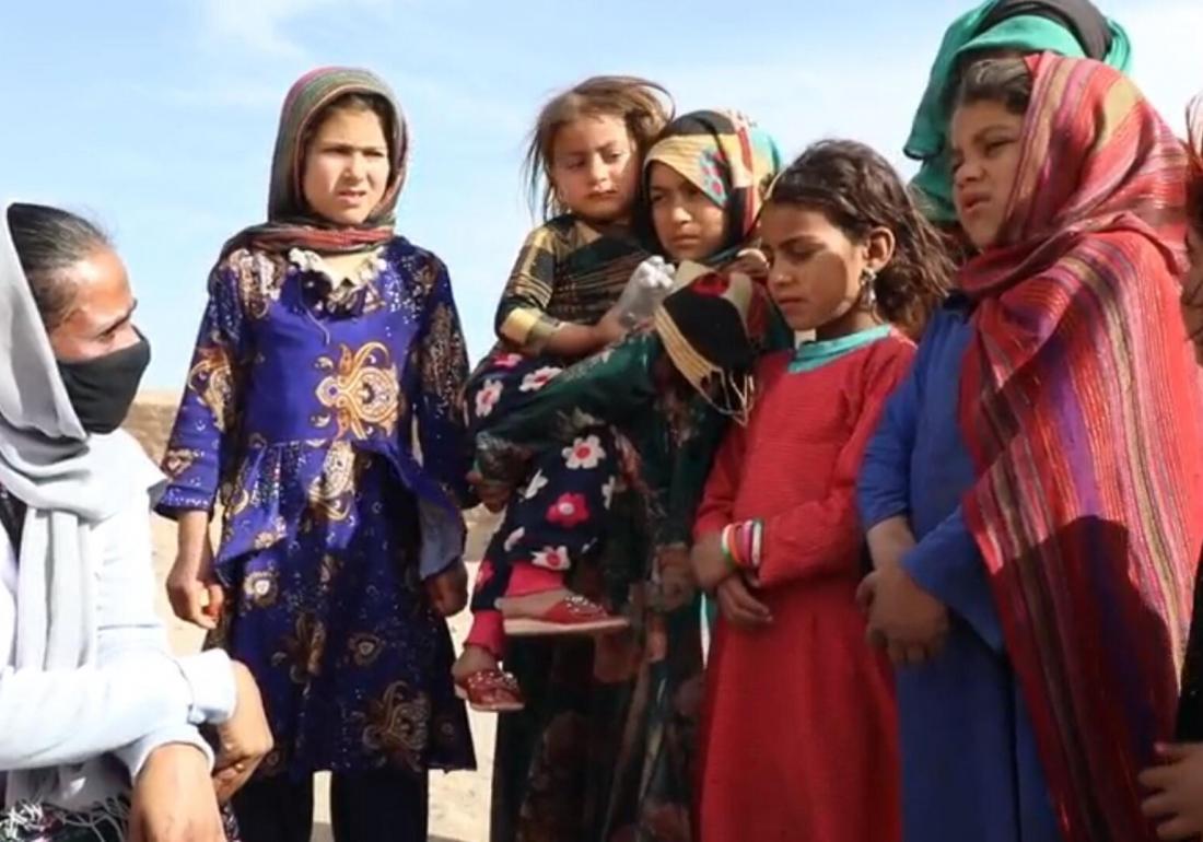 Peste 500.000 de persoane vor fugi din Afganistan până la sfârşitul anului: Școlile sunt închise, iar alimentele dispar