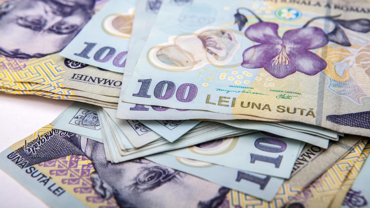 Se acordă BURSE de 800 de euro pe lună de la Ministerul Educației. Care sunt categoriile vizate