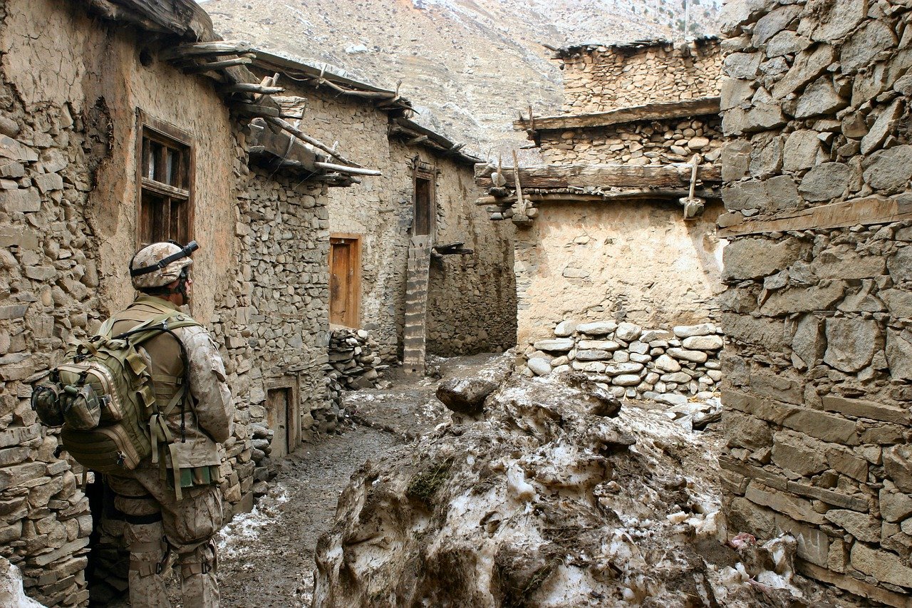 Polonia trimite la Kabul 100 de militari și evacuează 300 de colaboratori afgani ai NATO