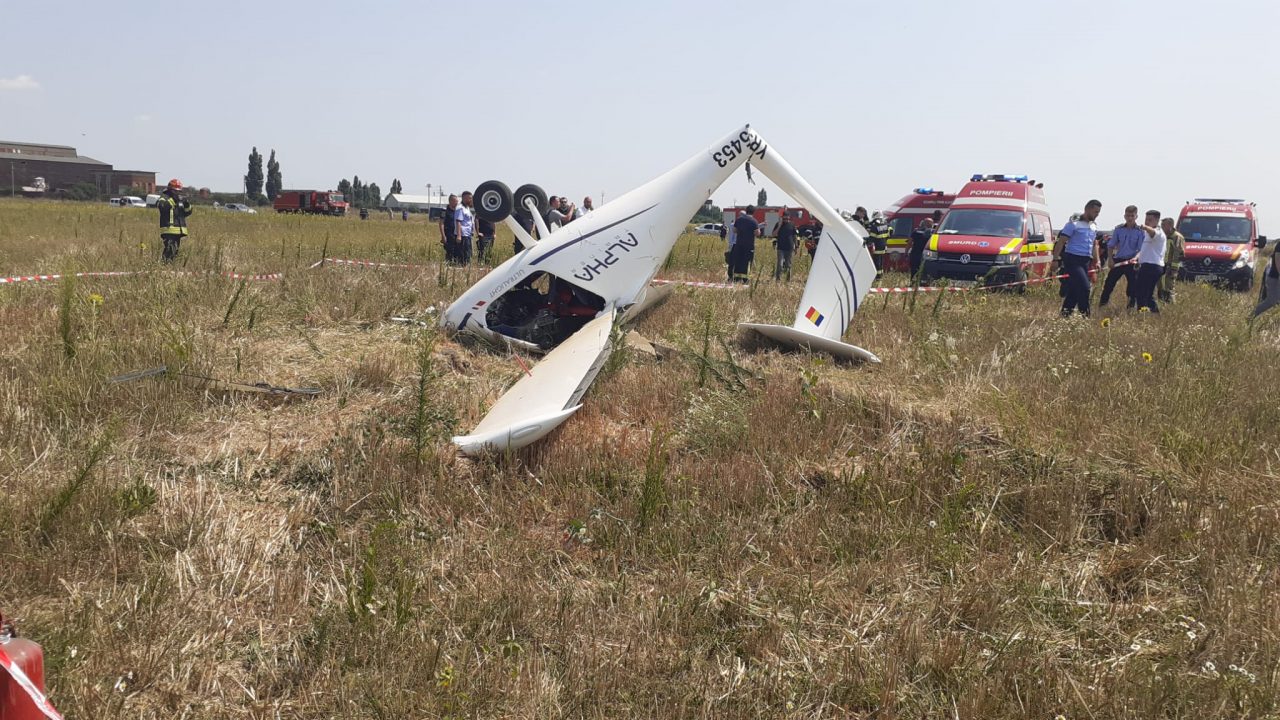 Omul de afaceri implicat în accidentul aviatic de marți și pasagerul din avion, internați la Terapie Intensivă. „Nu sunt nici foarte grav, dar nici bine nu sunt”