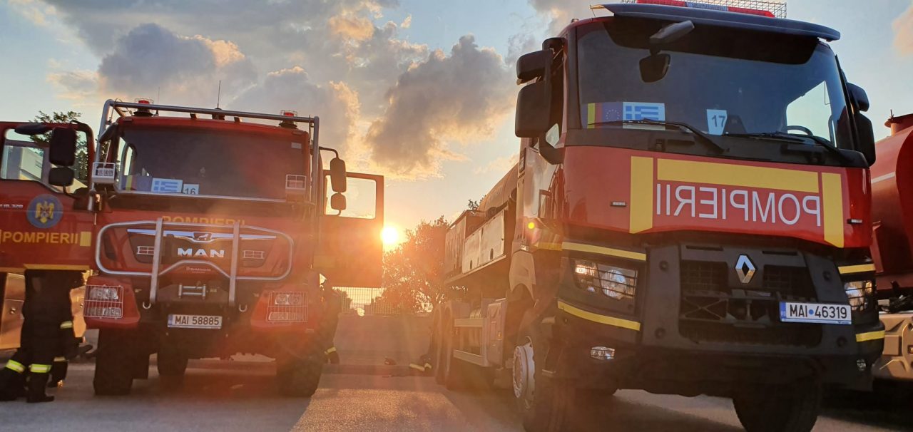 Pompierii români reiau lupta cu incendiile din Grecia | FOTO