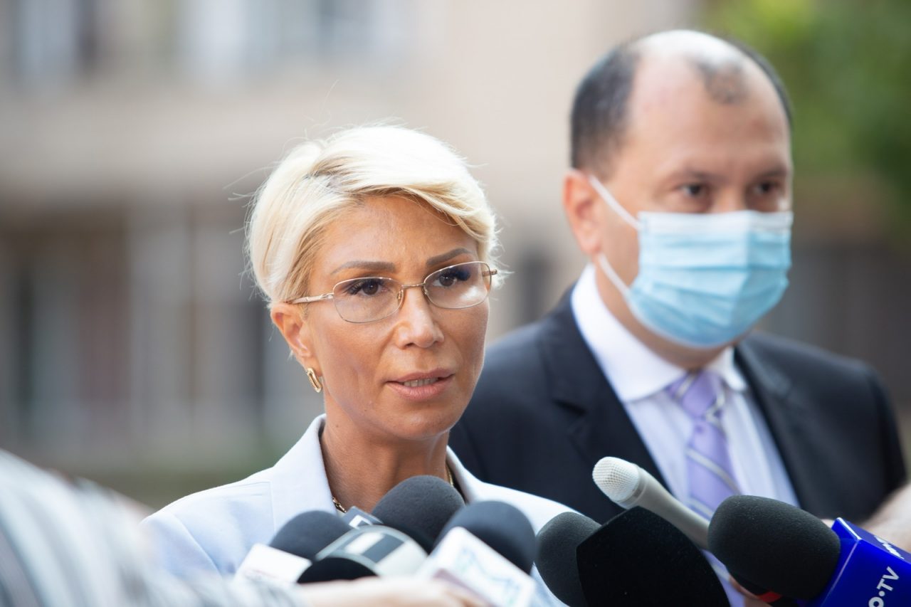 Raluca Turcan vrea ca legea consumatorului vulnerabil și pensionarea la 70 de ani să fie adoptate cât mai rapid. Când vrea ministrului Muncii să intre în vigoare