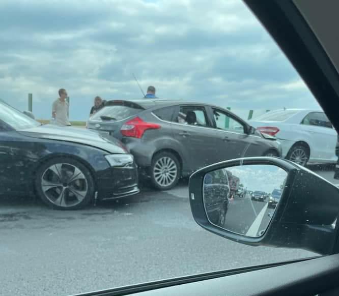 Accident în lanț pe Autostrada Soarelui, în sensul către București. Traficul este restricționat | FOTO