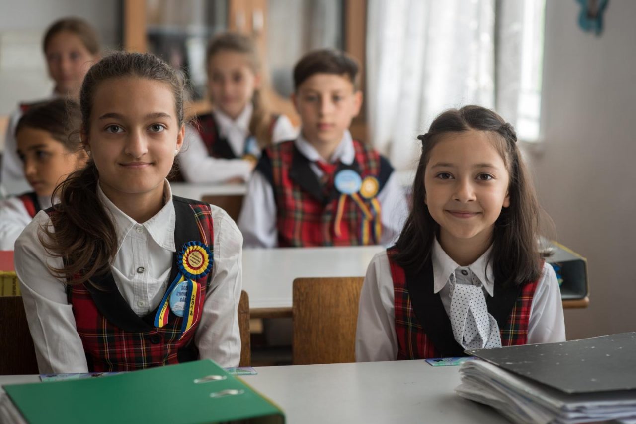 OMS și UNICEF susțin deschiderea școlilor din Europa și din Asia Centrală. Recomandările experților