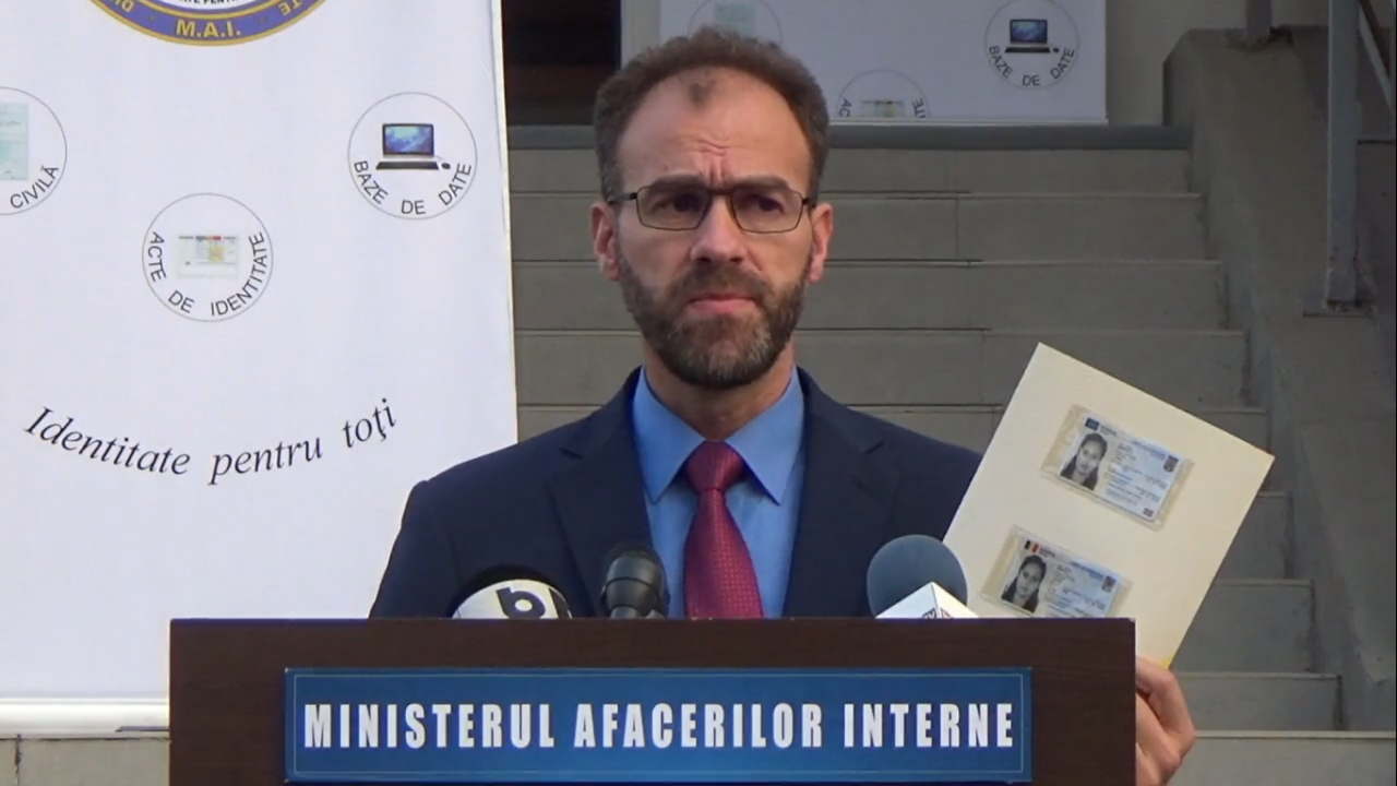 Directorul Evidenței Populației: Sunt doar două opțiuni de gen în noile cărți de identitate