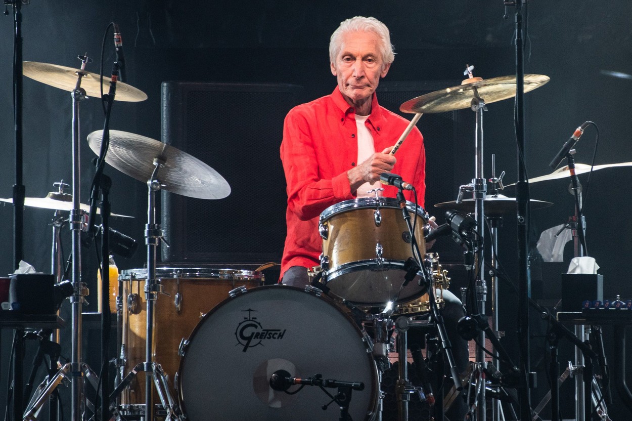 A murit Charlie Watts, toboșarul trupei „The Rolling Stones”. Artistul avea 80 de ani