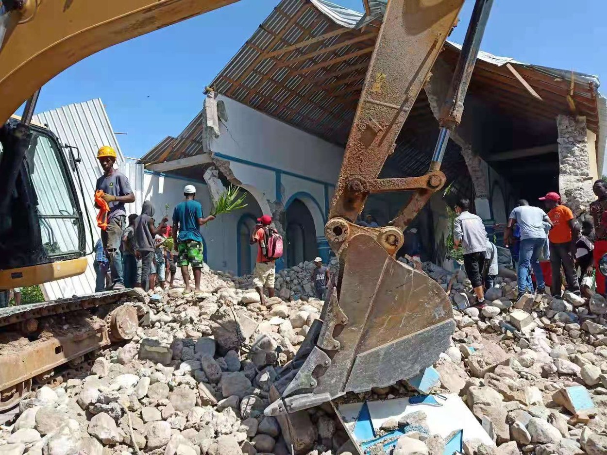 Bilanțul cutremurului din Haiti a ajuns la 1.941 de morți