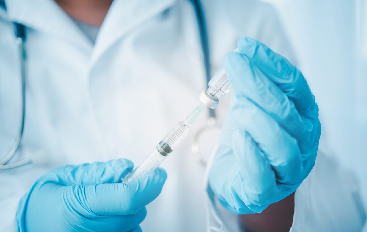 Peste 18.400 de persoane s-au vaccinat anti-Covid în România, în ultimele 24 de ore. Țara noastră a depășit borna celor 10 milioane de doze administrate