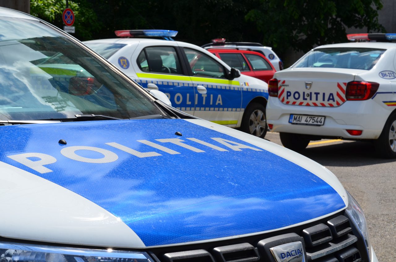 DNA face zeci de percheziții în Bihor și Satu Mare, într-un caz nou de vaccinare la chiuvetă. Peste 2.000 de certificate ar fi fost falsificate
