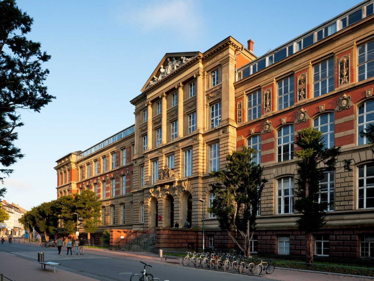 Tentativă de omor la o universitate din Germania. Șapte persoane, angajați și studenți, au fost otrăvite