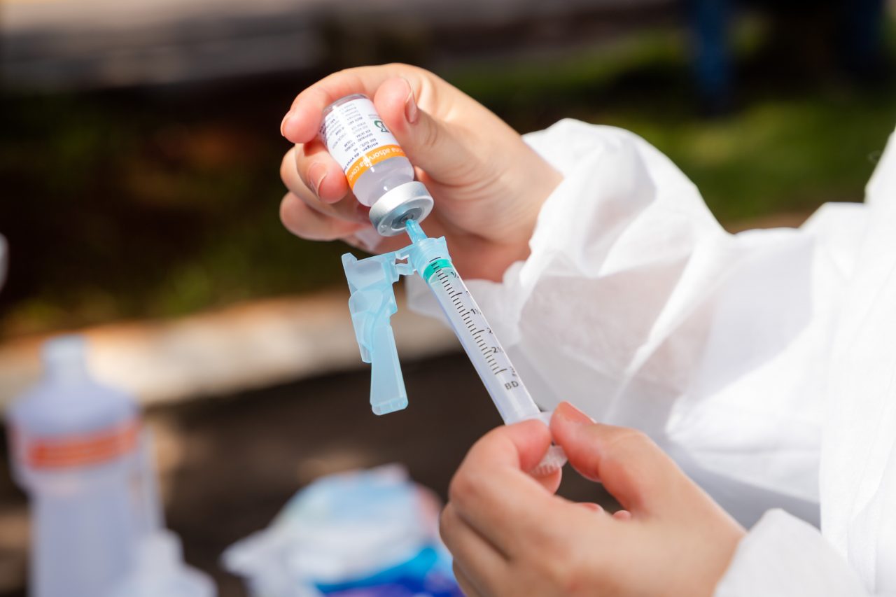 Ministerul Sănătății: Vaccinarea la domiciliu și în ambulatoriile de specialitate, aprobate