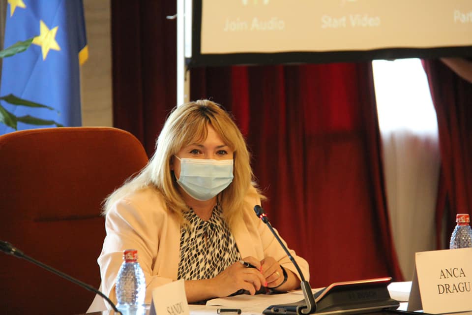 Anca Dragu: ”Cer obligarea premierului de a formula propuneri de miniştri”