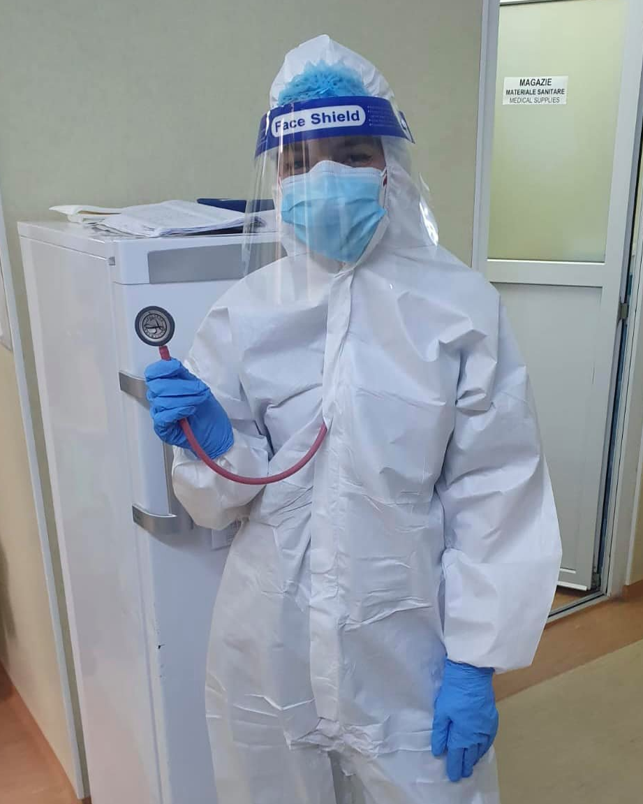 Medic: ”Mi se pare uimitor că oamenilor încă le este mai frică de vaccin decât de boală”